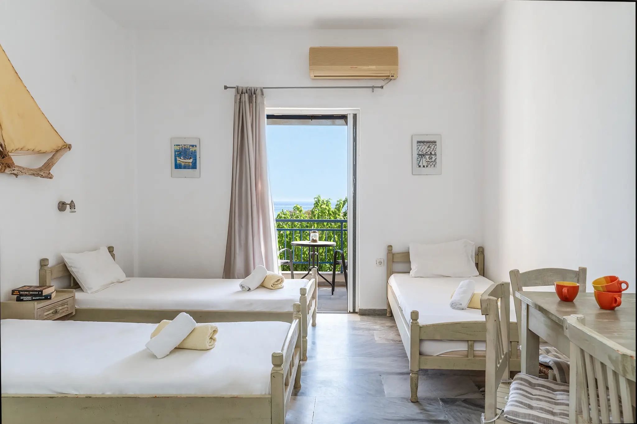 Perasma Studios Κυρπί Άνδρος  3 ατόμων όροφός θέα στη θάλλασα